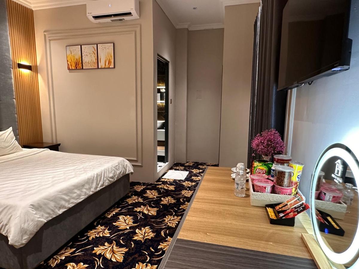 Phuoc Hung 3 Hotel Виньлонг Экстерьер фото