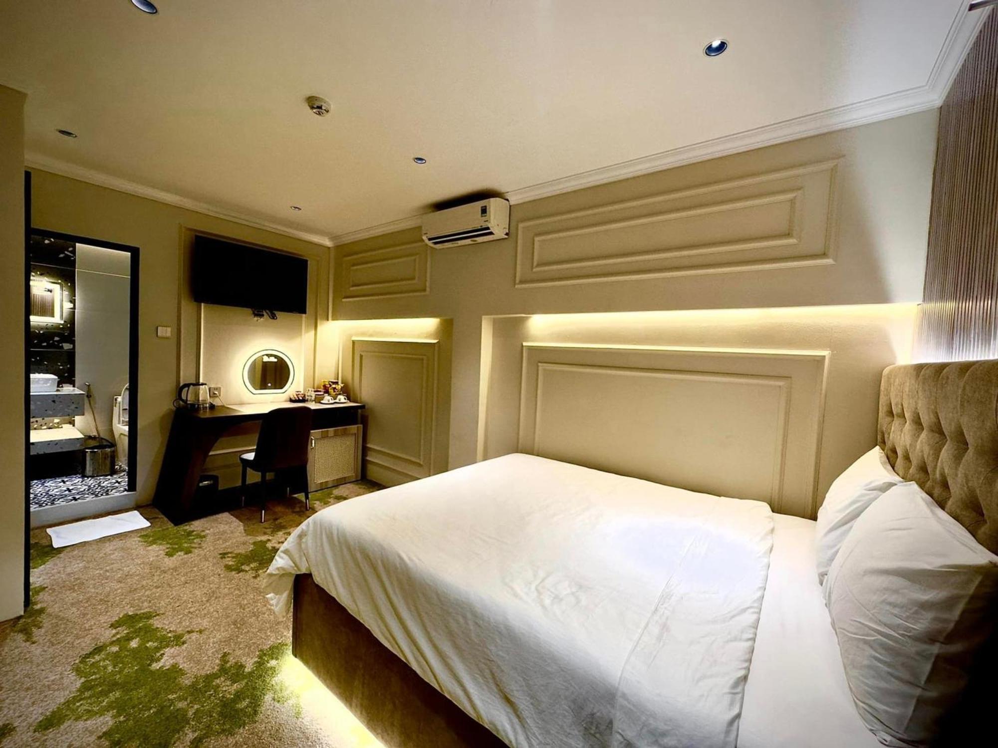 Phuoc Hung 3 Hotel Виньлонг Экстерьер фото